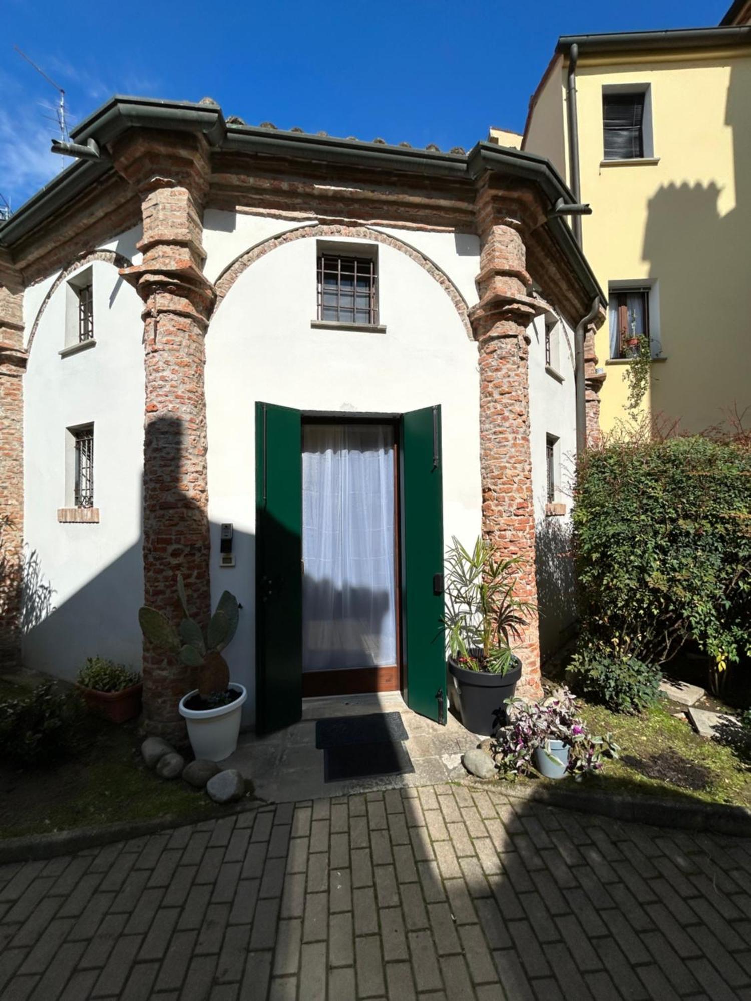 Chiesetta Abside Ex Seminario -Apartment Rovigo Exterior foto